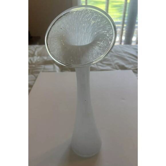 Jack In The Pulpit Vase White Splatter 15”‎ Hand Blown Art Glass - Picture 5 of 16